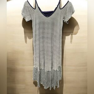 GB girls Striped Cold Shoulder juniors SMALL Dress pit to pit 12in length 36in